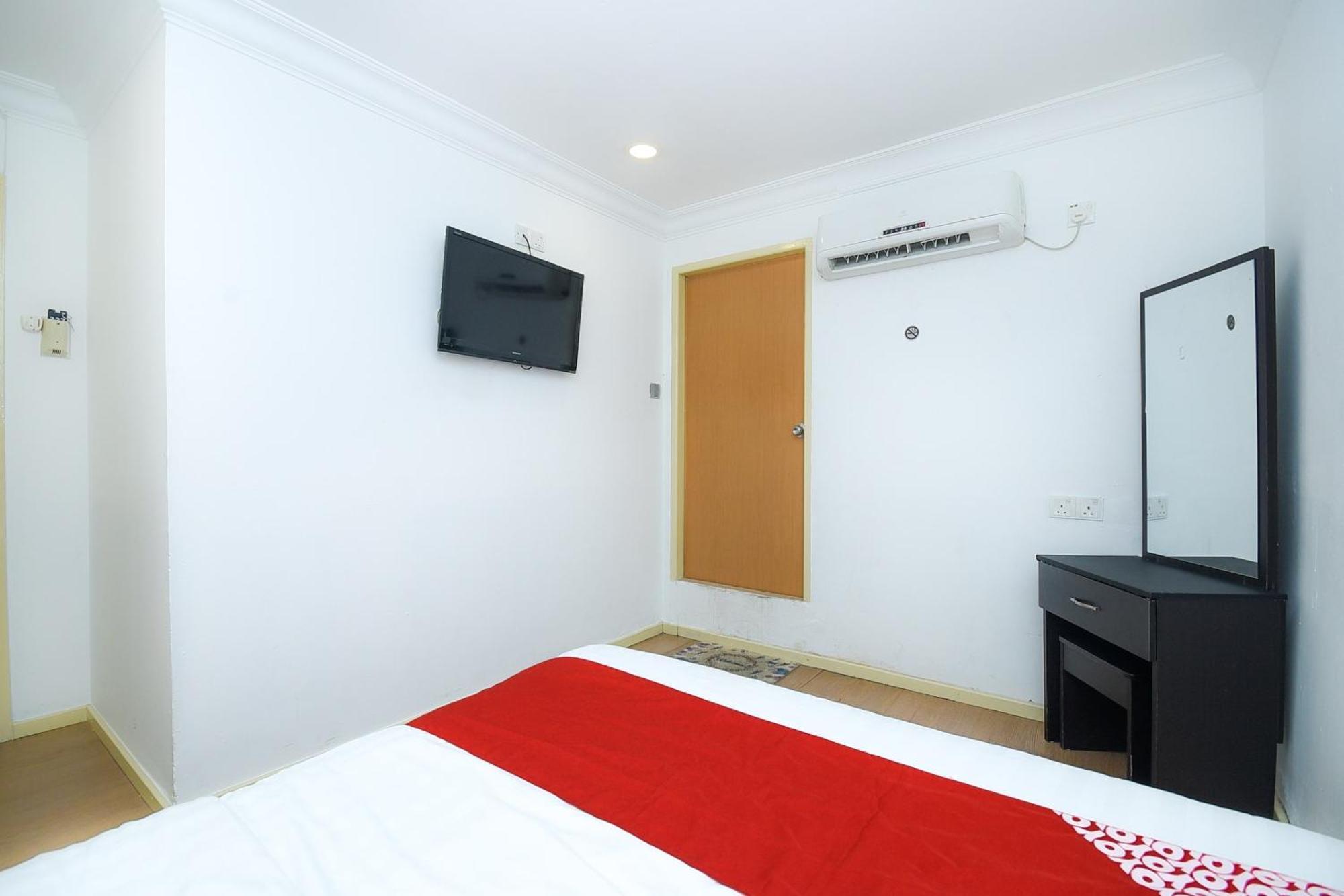 Oyo 90820 River Inn Miri Ngoại thất bức ảnh