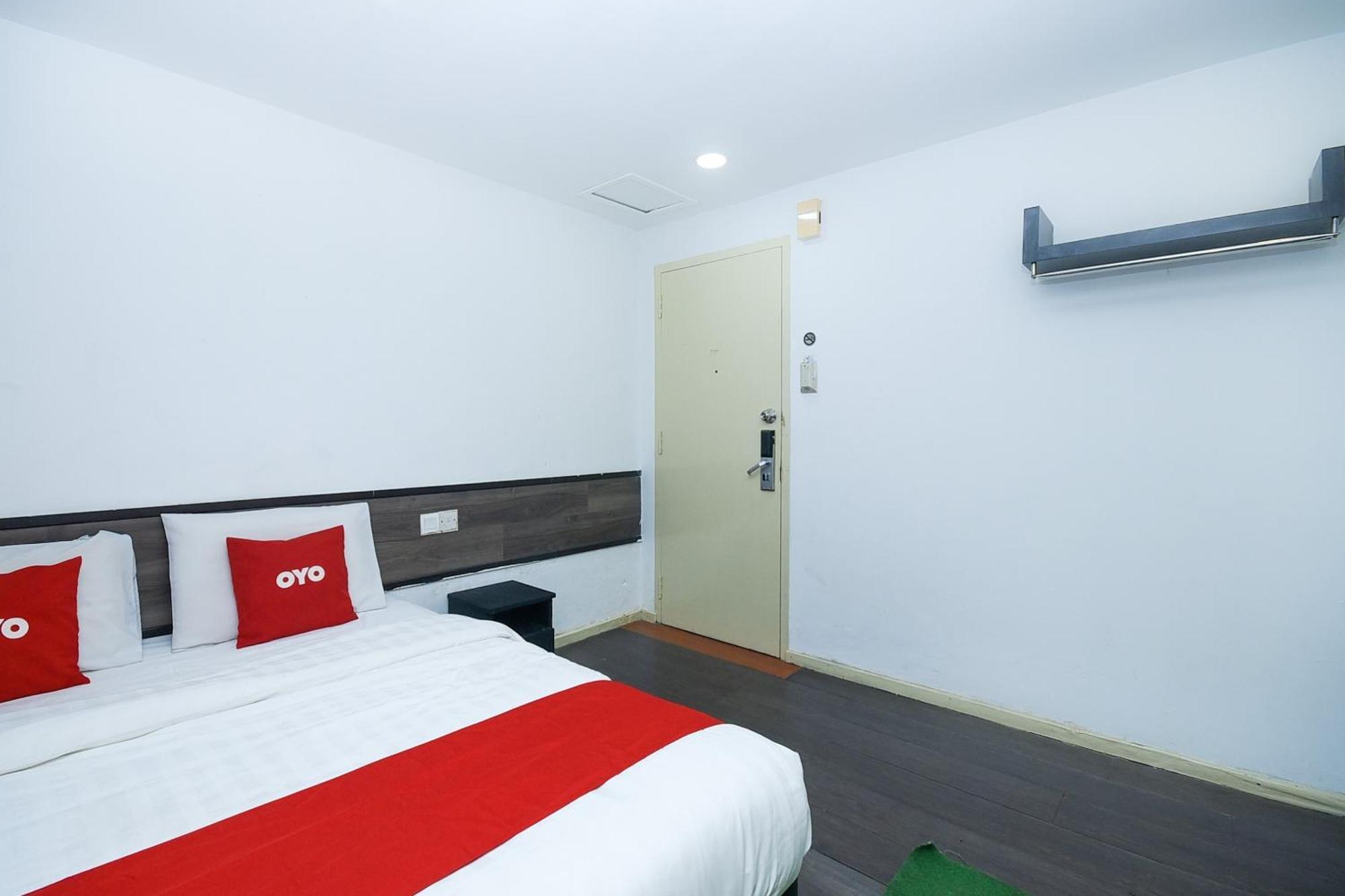 Oyo 90820 River Inn Miri Ngoại thất bức ảnh