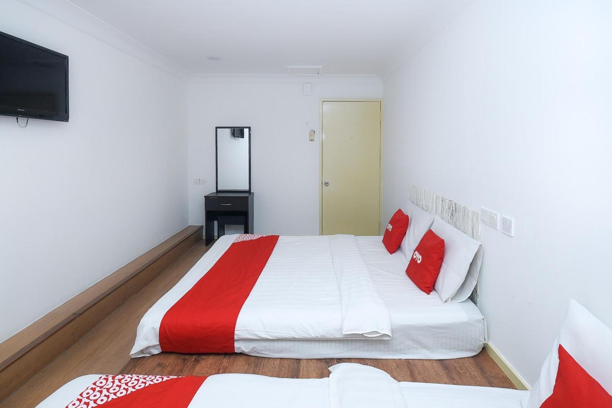 Oyo 90820 River Inn Miri Ngoại thất bức ảnh