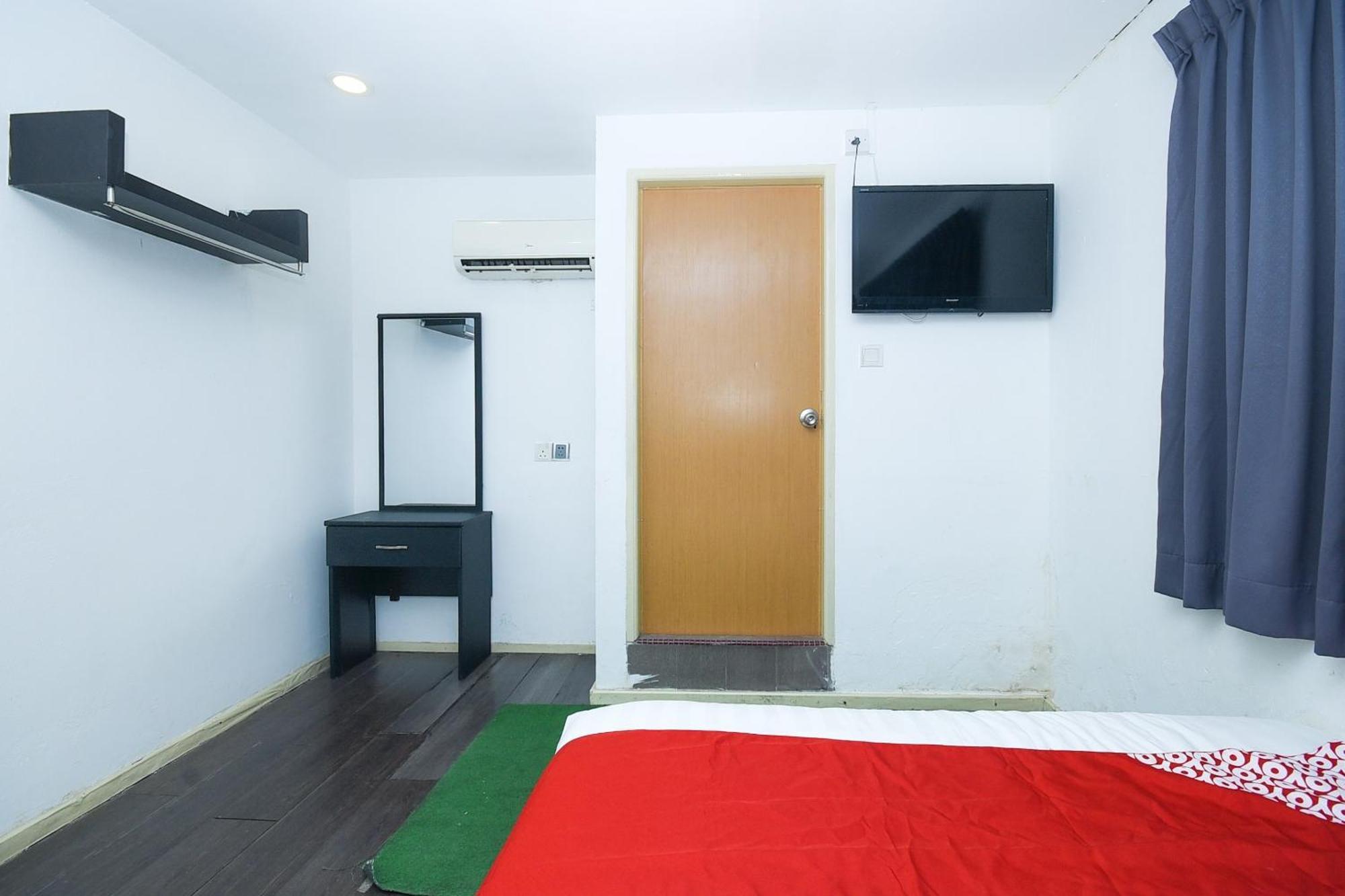 Oyo 90820 River Inn Miri Ngoại thất bức ảnh