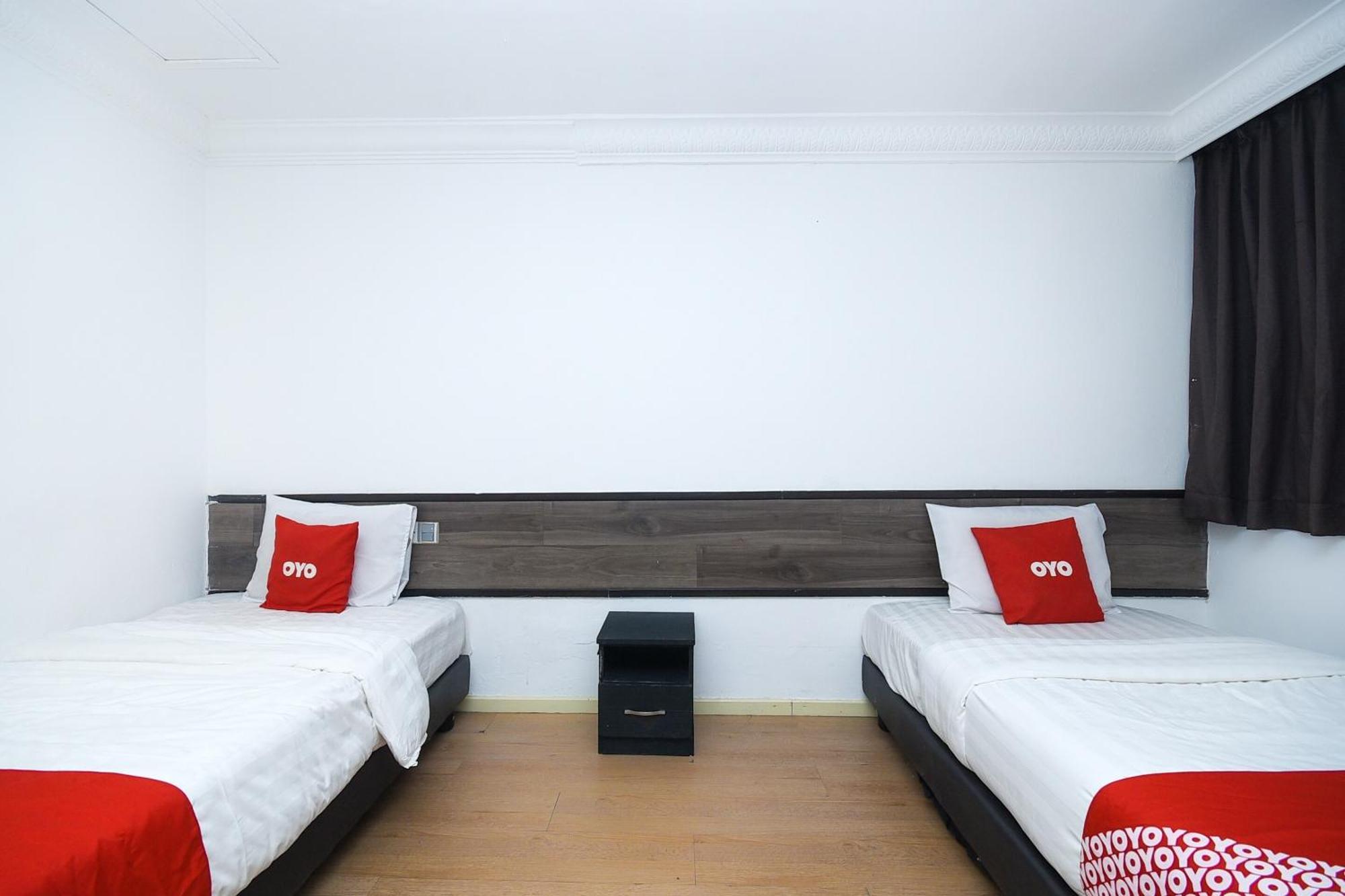Oyo 90820 River Inn Miri Ngoại thất bức ảnh