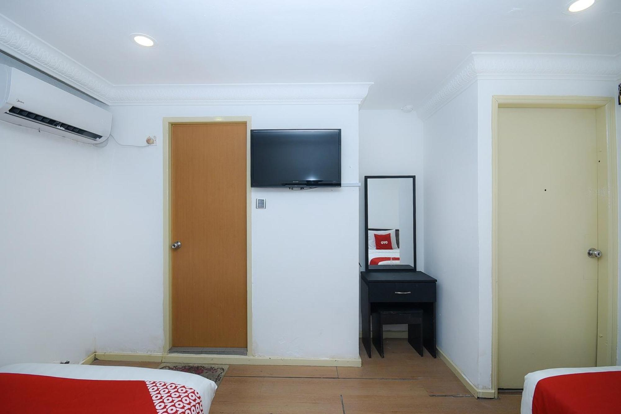 Oyo 90820 River Inn Miri Ngoại thất bức ảnh
