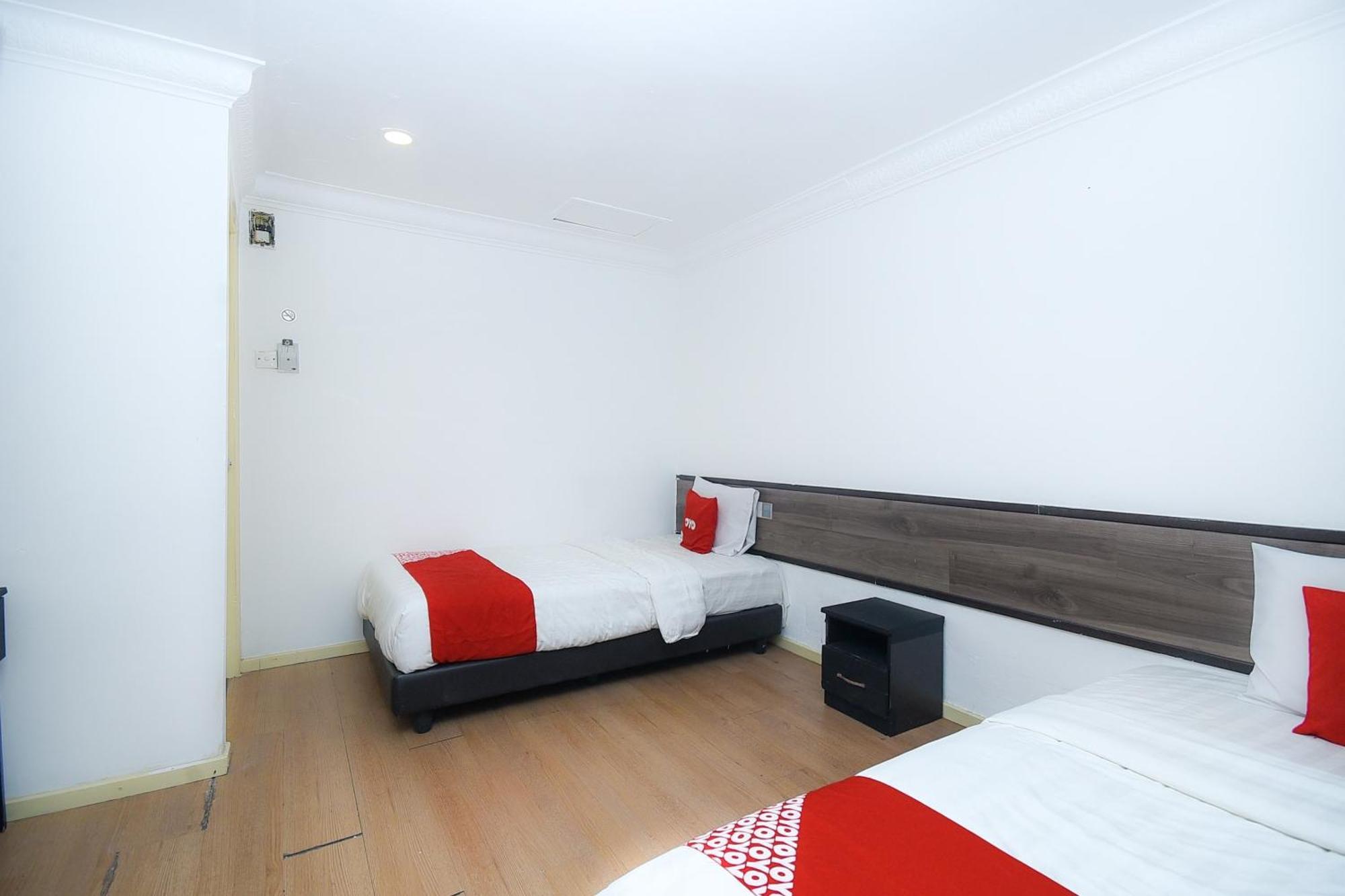 Oyo 90820 River Inn Miri Ngoại thất bức ảnh