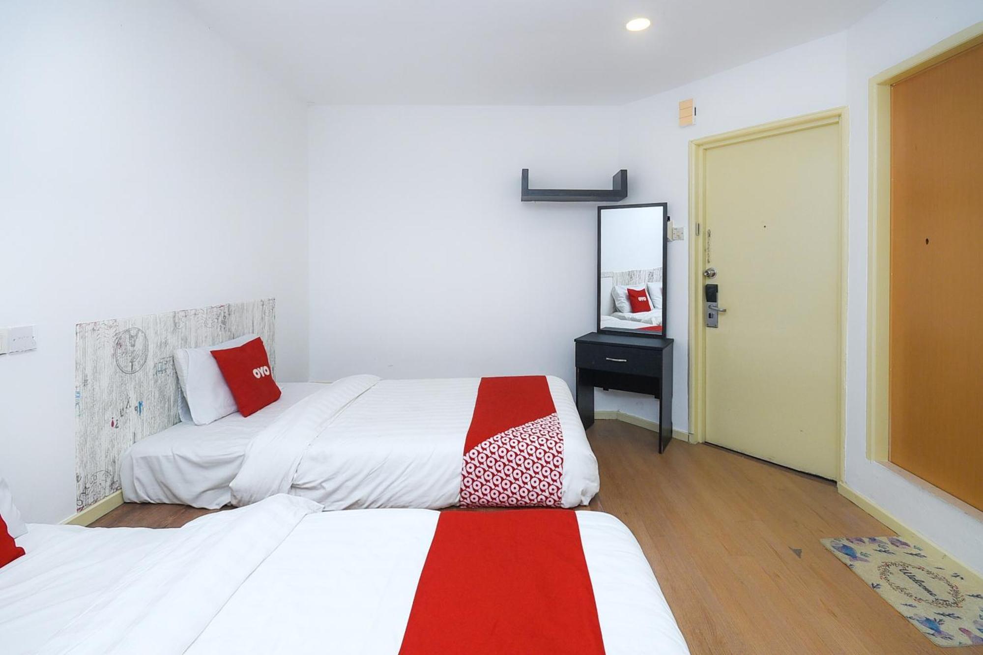 Oyo 90820 River Inn Miri Ngoại thất bức ảnh